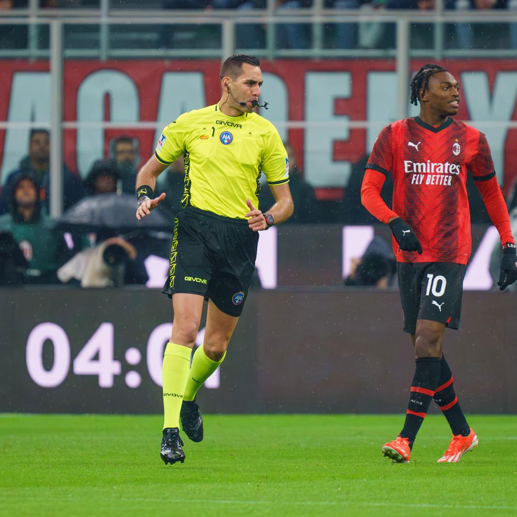 Italian Football referee: how to prevent injuries